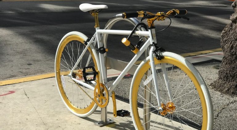 canadado bicicleta electrica